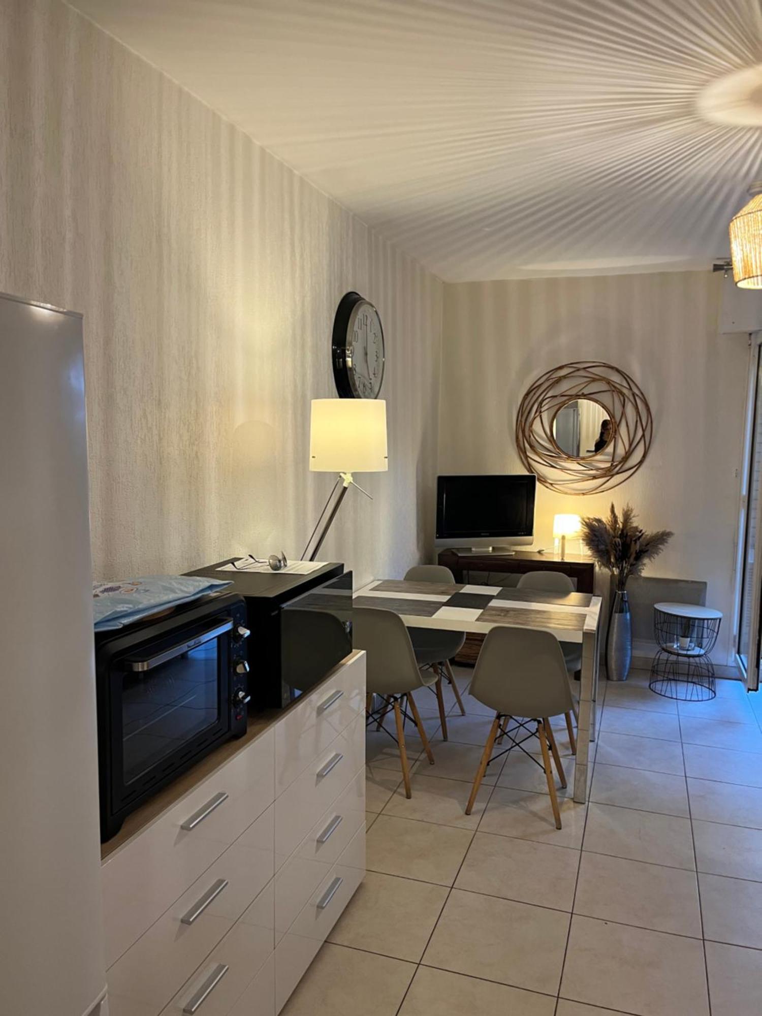 Appartement T2 Avec Terrasse Centre Ville D'Aix En Provence Aix-en-Provence Kültér fotó